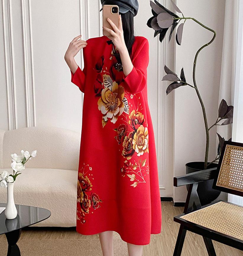 "Miyake Pleats 2025 Autumn Women's Loose Solid Color A-Line Dress (Large Size)"