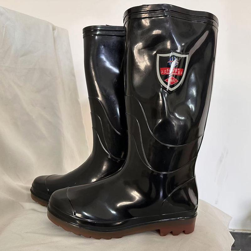 Unisex High-Top Rubber Rain Boots - Protective Water-Resistant Shoes for Outdoor Activities and Fishing