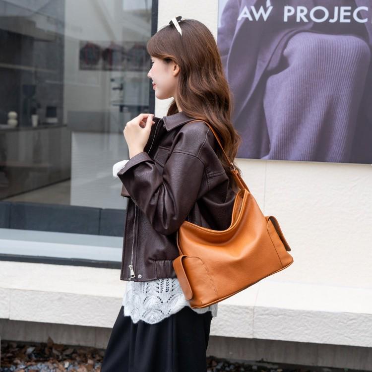 Vegetable Tanned Leather Women's Crossbody Tote - Soft, High-End Cowhide, Large Capacity, Underarm Design