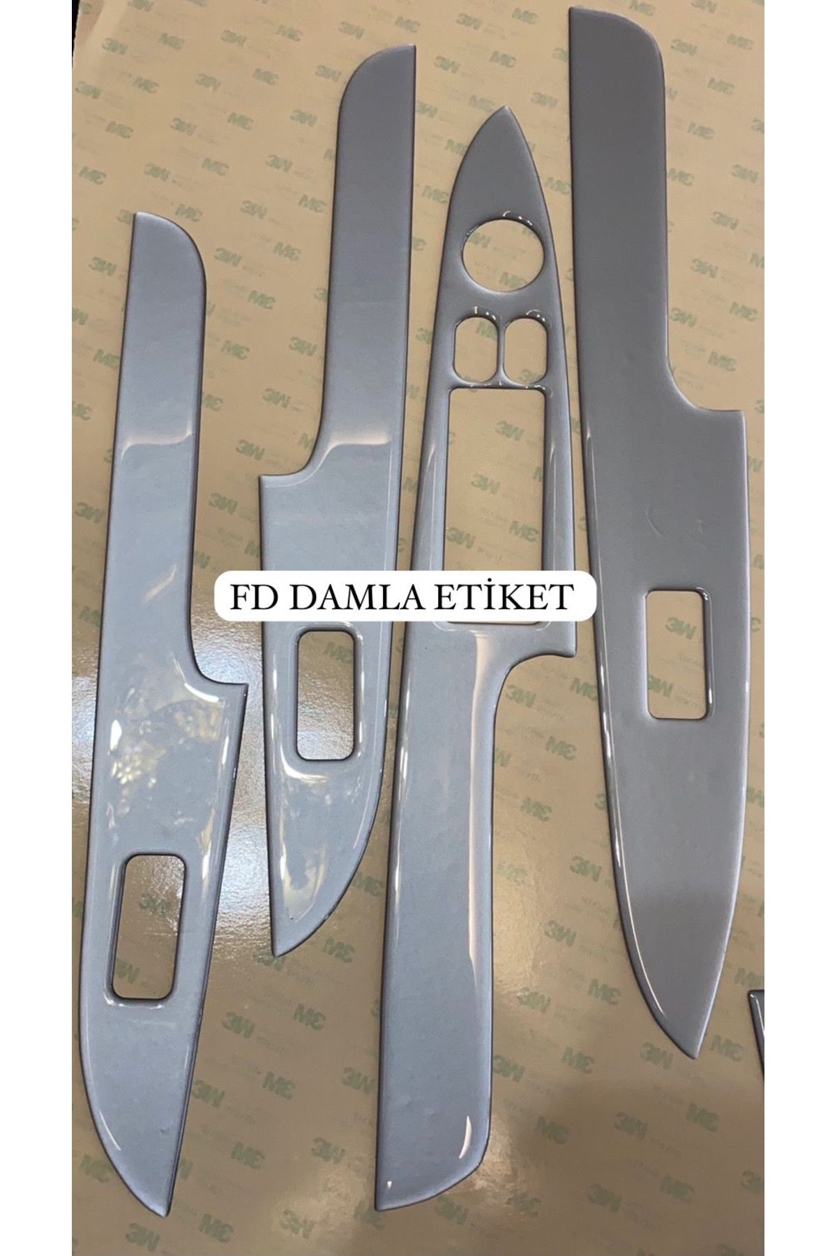 

Hyundai Accent Blue 4 Kapı Cam Açma Çercevesi Gümüş Gri Kaplama Özel Dizayn