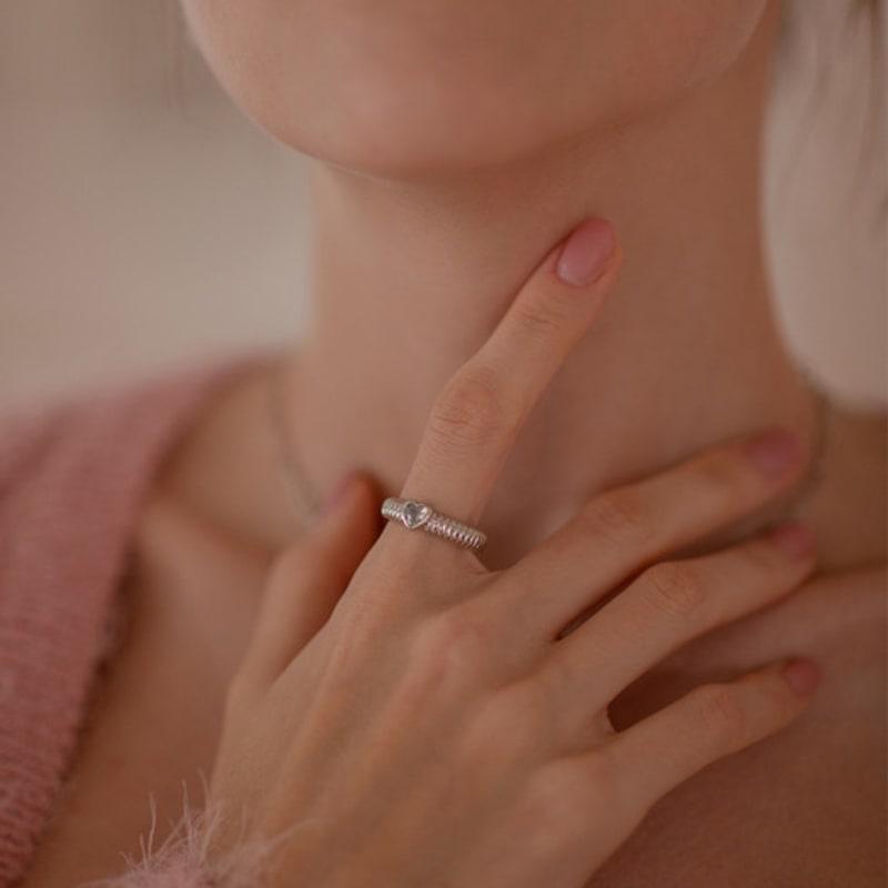 Shertz Volume Donut Heart Cubic Ring