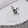 Zestaw 6 Delikatnych Pierścieni na Serwetki z Króliczkiem Uchwyty na Serwetki Króliczki do Dekoracji Stołu na Święta i Wielkanocne Imprezy