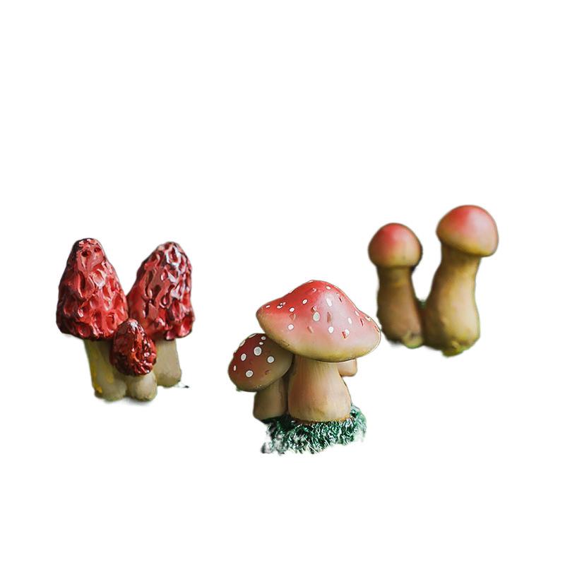 Red Mushroom Resin Ornament for Succulent Pots - DIY Micro Landscape Decoration