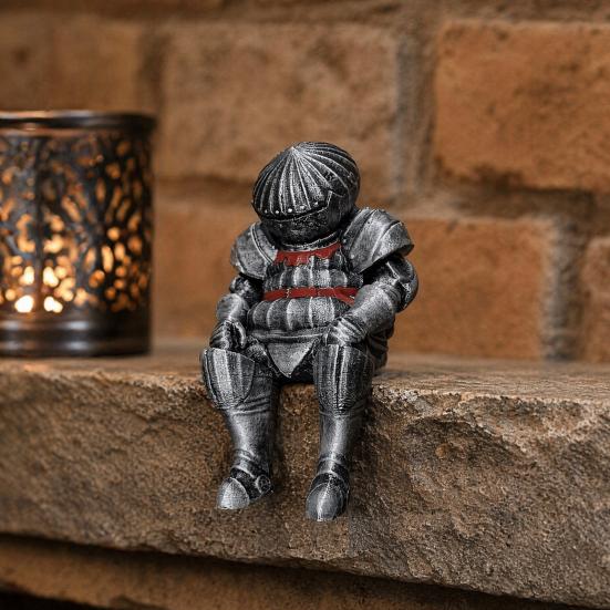 Retro Knight Armor Resin Statue, Medieval Guard Figurine for Desk Shelf, Dark Fantasy Home Decor for Office, Gift for Game Fans