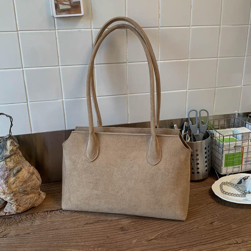 Korean Niche Design Briefcase Women's Bag 2025 New Retro Large-capacity Commuter Shoulder Bag Fashionable Underarm Bag