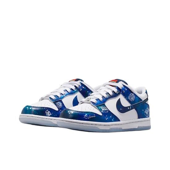 

Nike Dunk Low x LEGO® Collection Big Kids Shoes IM1448-100 Size 3.5Y-7Y EU 37.5 серый
