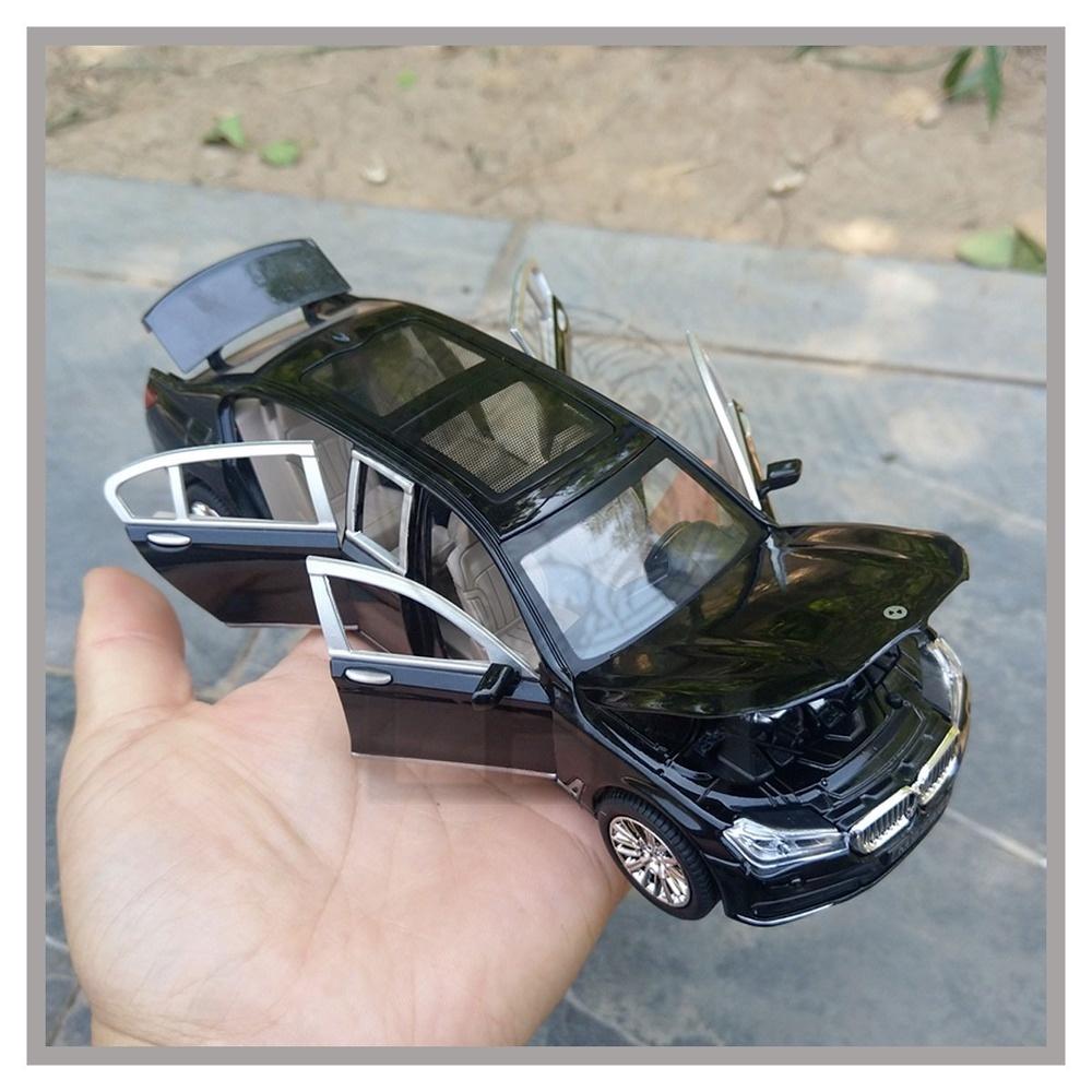 Clearance SalesKLT 1:24 BMW 760 Diecast Alloy Model Car for Kids Toys for Boys Toys for Kids Cars Toys