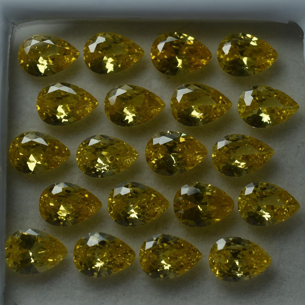 Safir Natural Galben Tăietură Frumoasă Pară CERTIFICAT Piatră Prețioasă Liberă