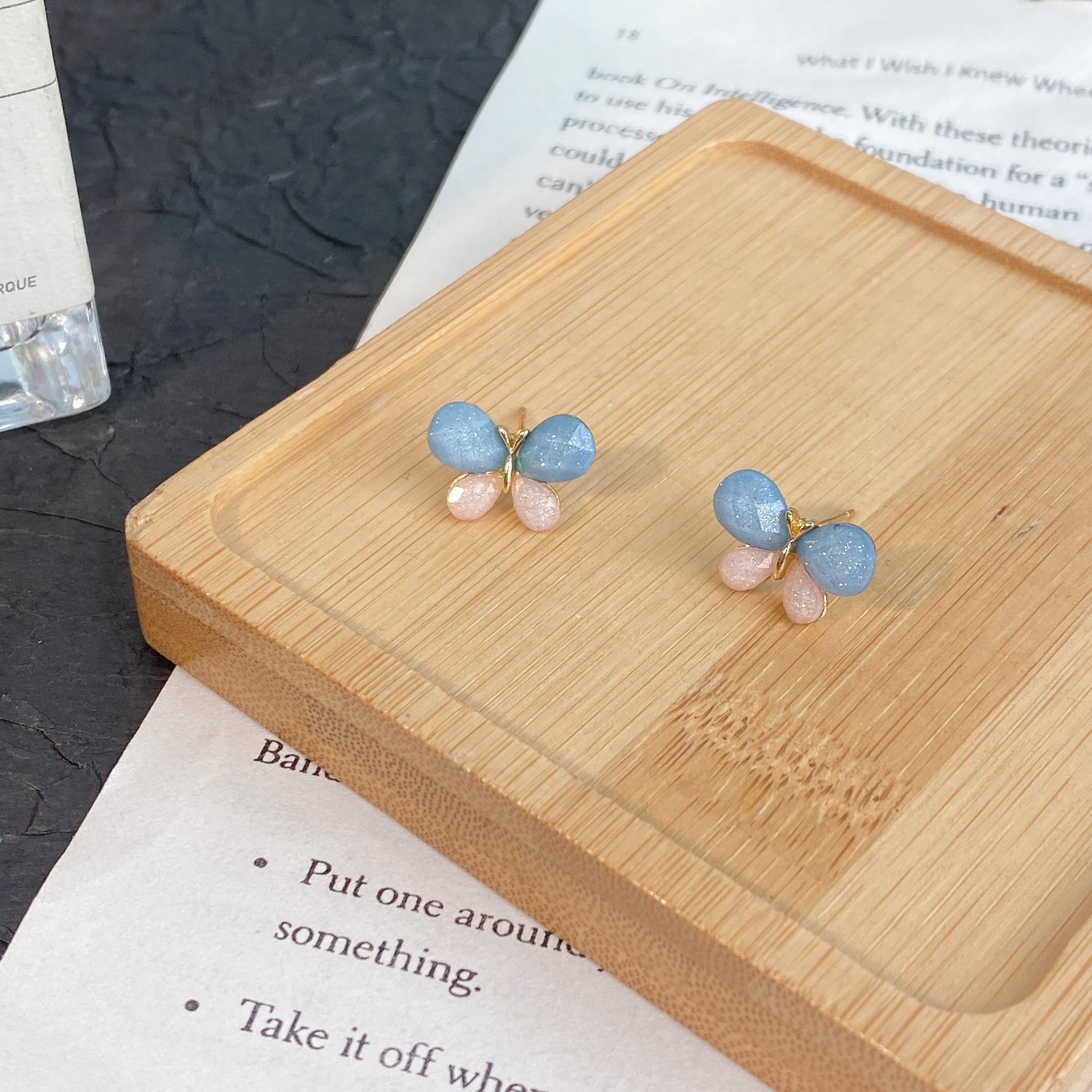 

Простые серьги-бабочки цвета макарон, высококачественные, легкие роскошные серьги, новые нишевые универсальные уникальные серьги