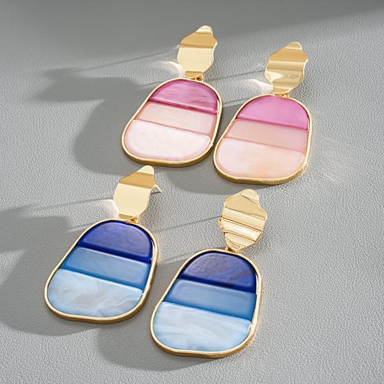 Two-tone acrylic square geometric silver needle earrings, unique dopamine studs, high-end earrings for women