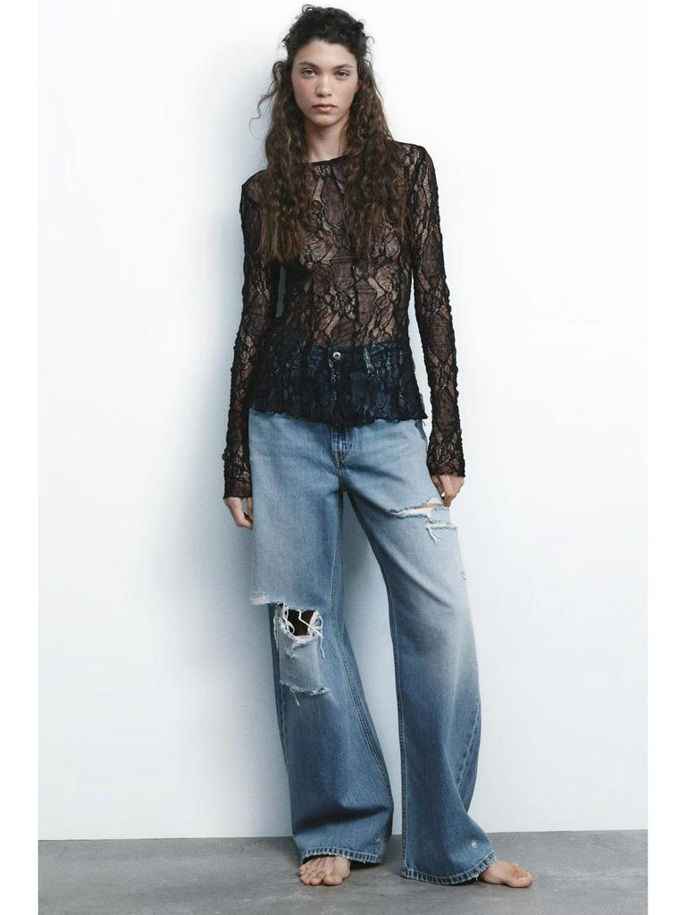 2025 Spring Women's Fashion Cotton Loose Ripped Straight Leg Jeans for a Slimming Look