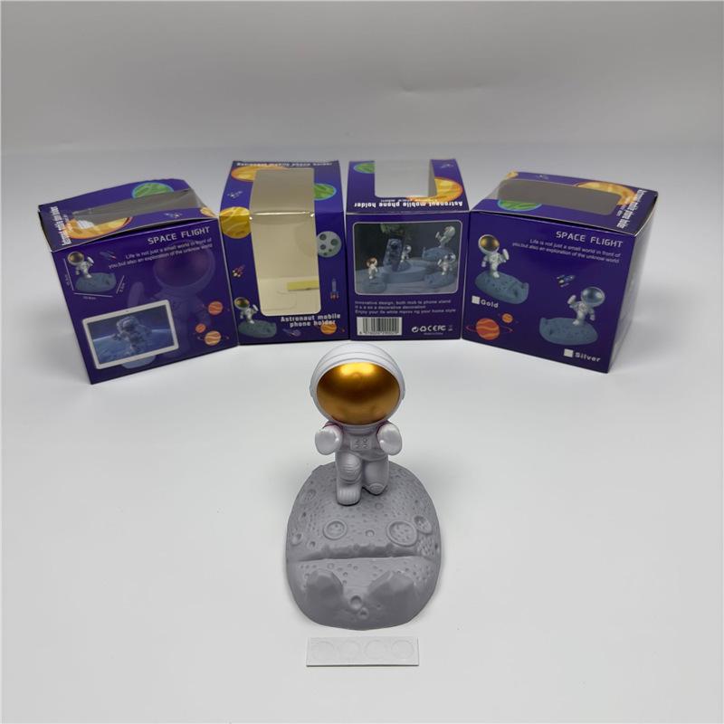 

Creative Astronaut Phone Holder & Desktop Figurine Gift Standard