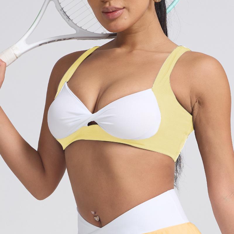 Женский спортивный комплект с цветными блоками: Ударопрочный спортивный бюстгальтер и плиссированная юбка, больших размеров, цельный вид. M