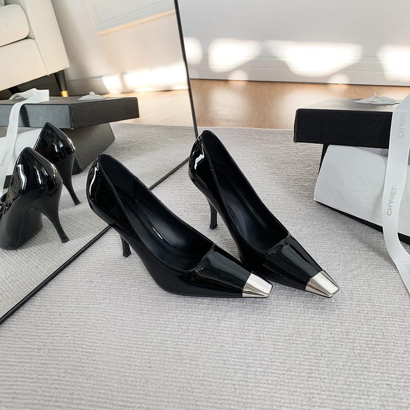 

Spot A-202 Park Caiying same 2025 commuter style fashionable and versatile black sexy stiletto high heels single shoes 43