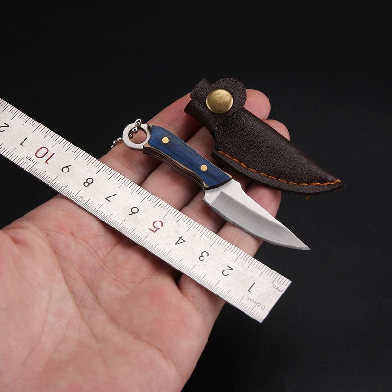 Mini Keychain Knife: Portable Package Opener & Gift