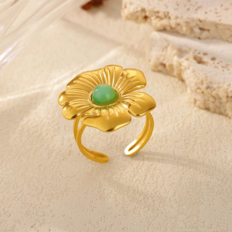 Retro stainless steel ring light luxury high-end gold color-preserving flower accessories wind petal jewelry