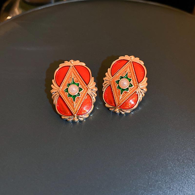 Silver Needle Cross-Border Tassel Earrings: Women's Versatile, Stylish Studs with a Unique, Trendy Design.