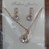 Wish Fashion Women's Blue, Green & Red Teardrop Necklace & Earrings Set