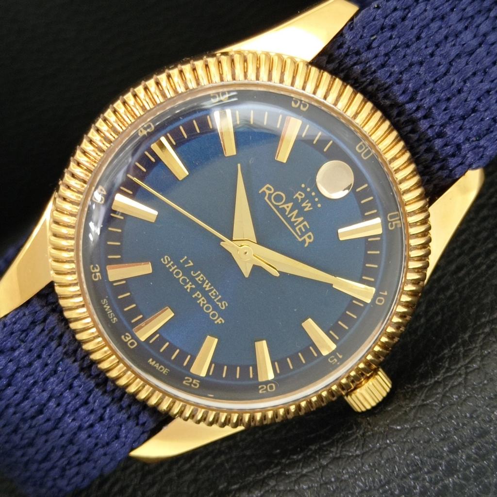 

VINTAGE HAND-WINDING SWISS MENS REFURBISHED BLUE COLOR DIAL WATCH a707406-1