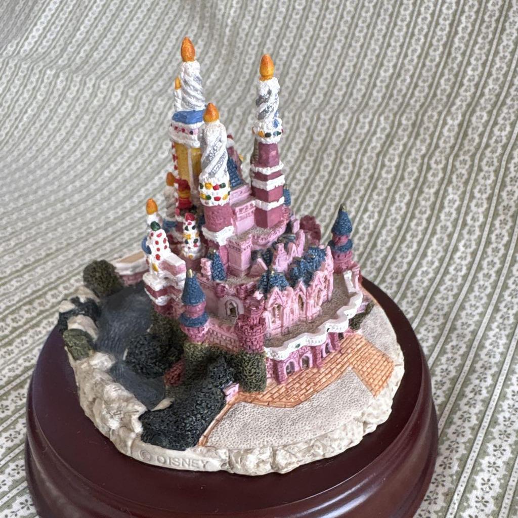 [USED] Disney Word 25th Anniversary Cake Decoration Castle Figure Miniature