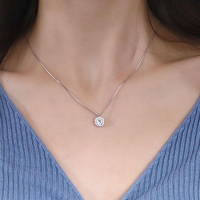 Elegant S925 Sterling Silver Diamond Square Necklace for Women – Luxurious Clavicle Chain Design
