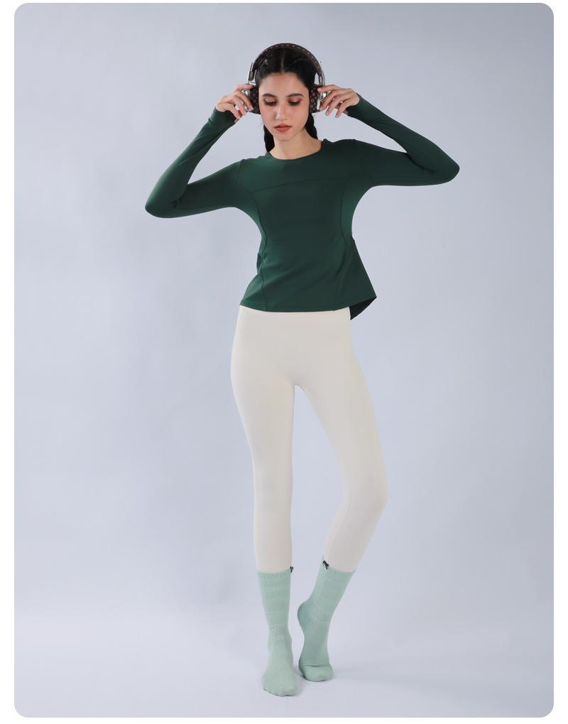 Women's Long Sleeve Yoga Top with Finger Loops - Back Slit Running & Fitness Apparel