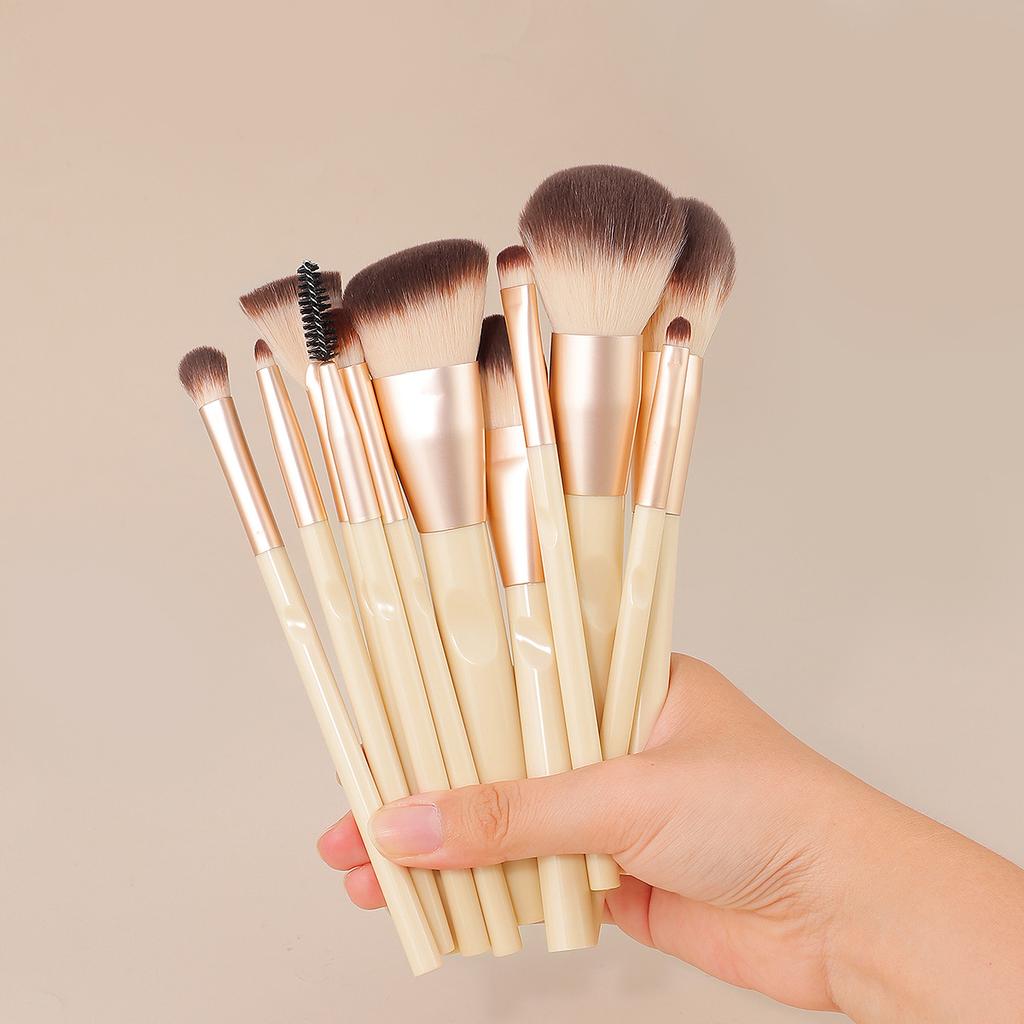 Hot-selling 12 Makeup Brushes Soft Bristles Eyeshadow Highlight Grooming Highlight Loose Powder Brush Foundation Brush Beauty Tools