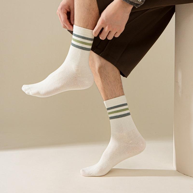 5 Pairs of Men's Spring and Summer Thin Boneless Casual Cotton College Style Sports Short Socks