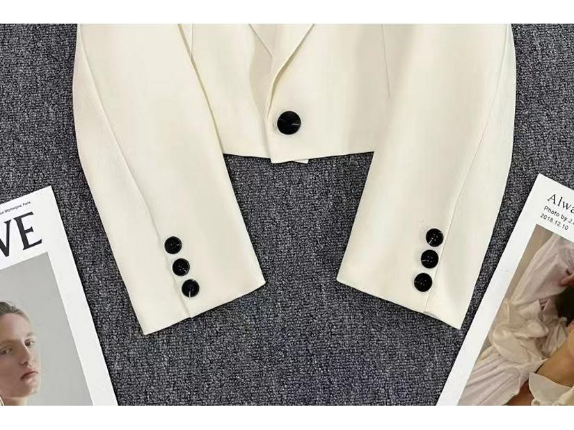 2025 Dámské univerzální petite jednobarevné s dlouhým rukávem krátké sako