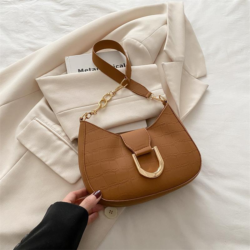 

Маленькая женская сумка в иностранном стиле, летняя сумка 2025 года, новая фактурная сумка через плечо, модная повседневная сумка-мессенджер для женщин коричневый