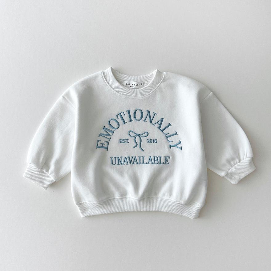 "Korean Girls' Embroidered Pullover: New Autumn Loose Fit Round Neck Sweatshirt for Kids"