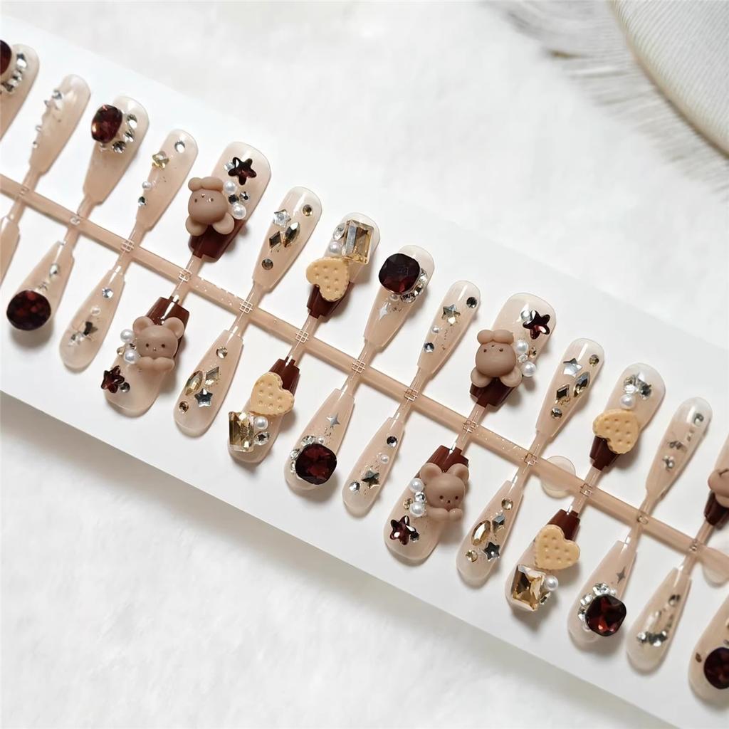 30 Pieces Of Prefabricated Nail Mid-step Three-dimensional Handmade Wearable Nails Guinea Pig Biscuits Cartoon Sweet And Cute Manicure Patch Nails