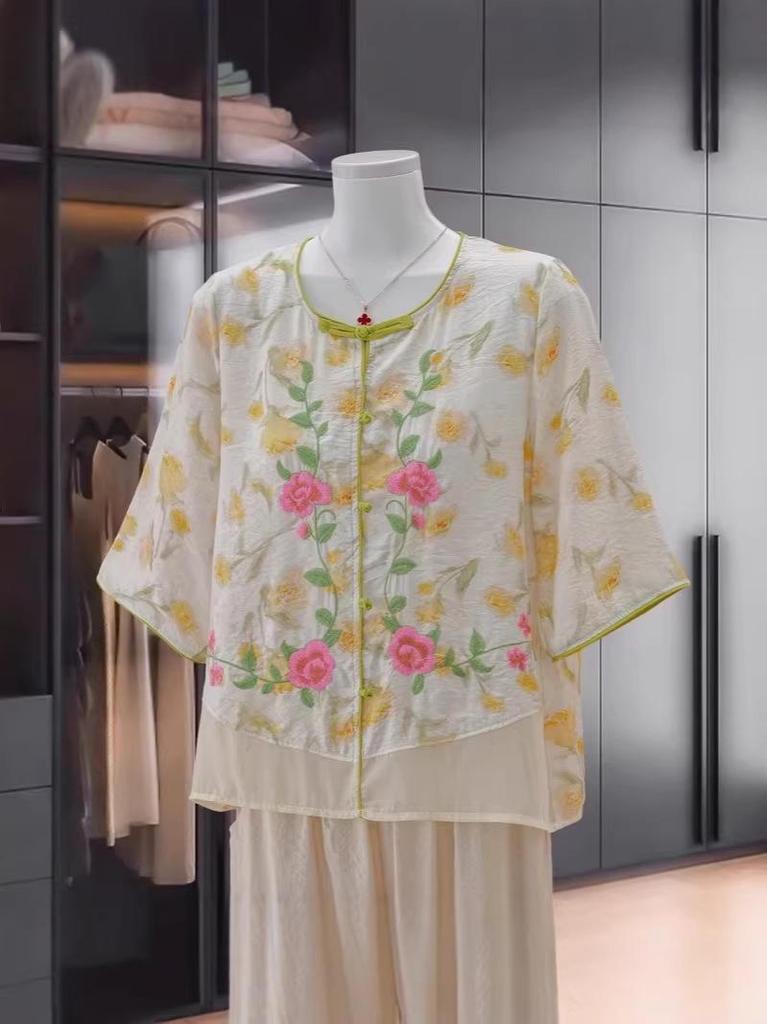 Women's Summer Embroidery Top: Breathable Seven-Sleeve Tang Blouse