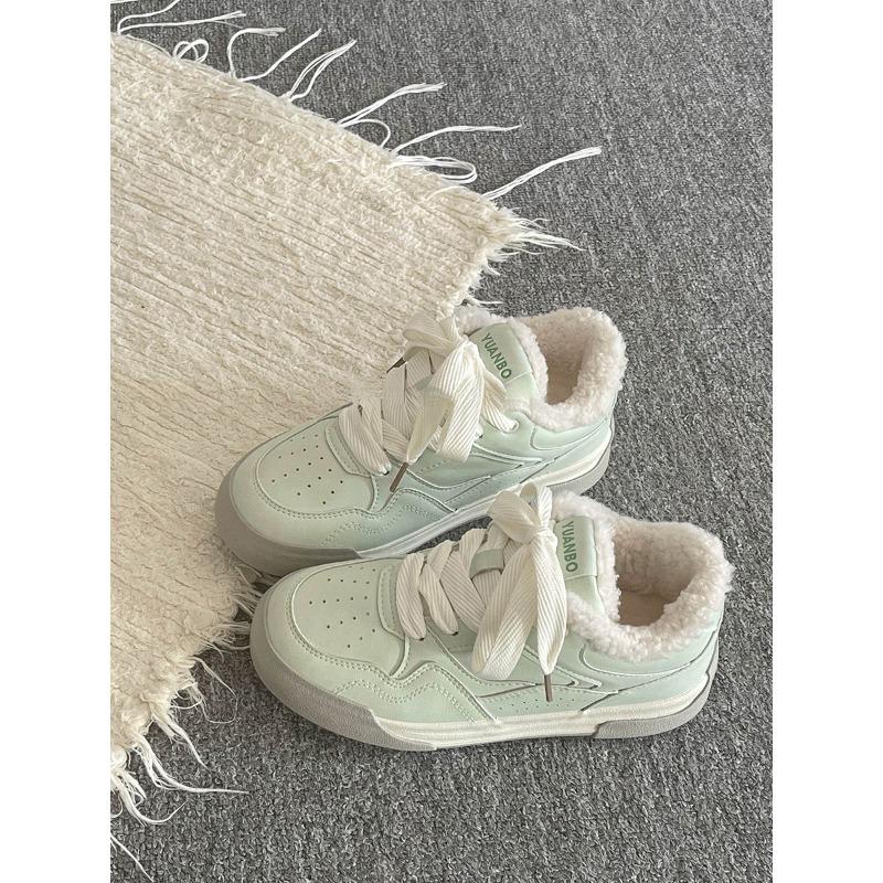 

Versatile velvet little white shoes thick baseplate shoes women s 2 new winter casual shoes bread shoes 40