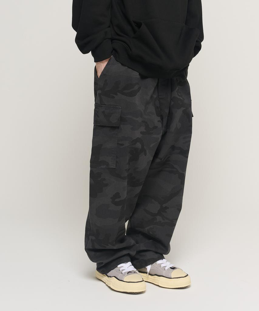 CARGOBROS Camo Pattern Bio Balloon Pants (Black)