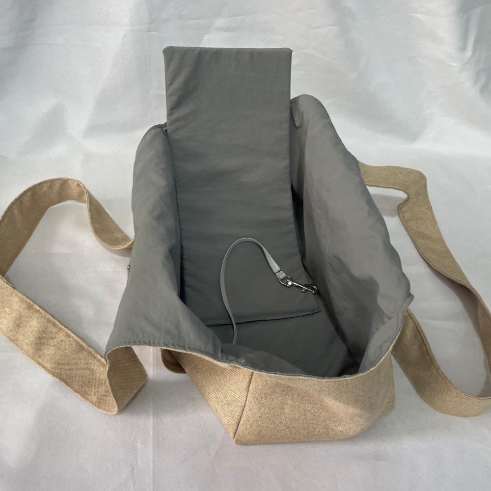 Breathable All Season Pet Carrier With Waterproof Pee Pad Portable Shoulder Bag For Small Dog Cat Outdoor Travel Car Use