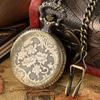 Vintage Punk Drachen Würfel Muster Quarz Taschenuhr Retro Bronze Anhänger Kette Halskette Uhr Zifferblatt mit Arabischen Ziffern Zeitanzeiger
