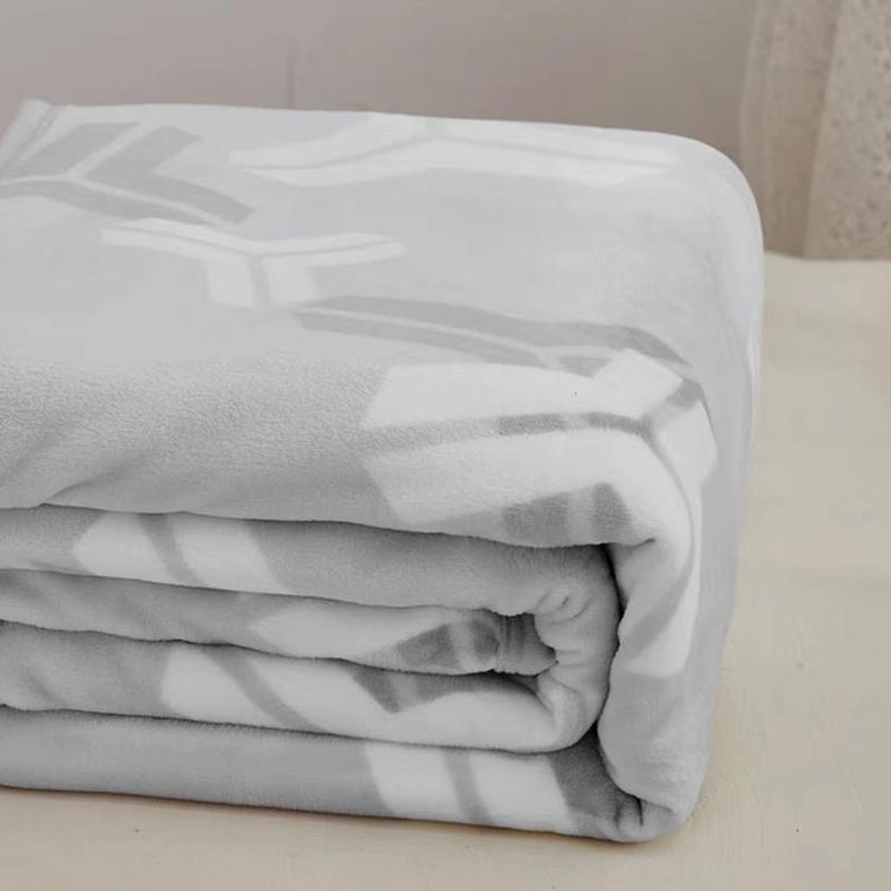 Air Conditioning Blanket – Plaid Pattern Bed Throw, Soft & Warm Coral Fleece Blanket, Flannel Bedspread