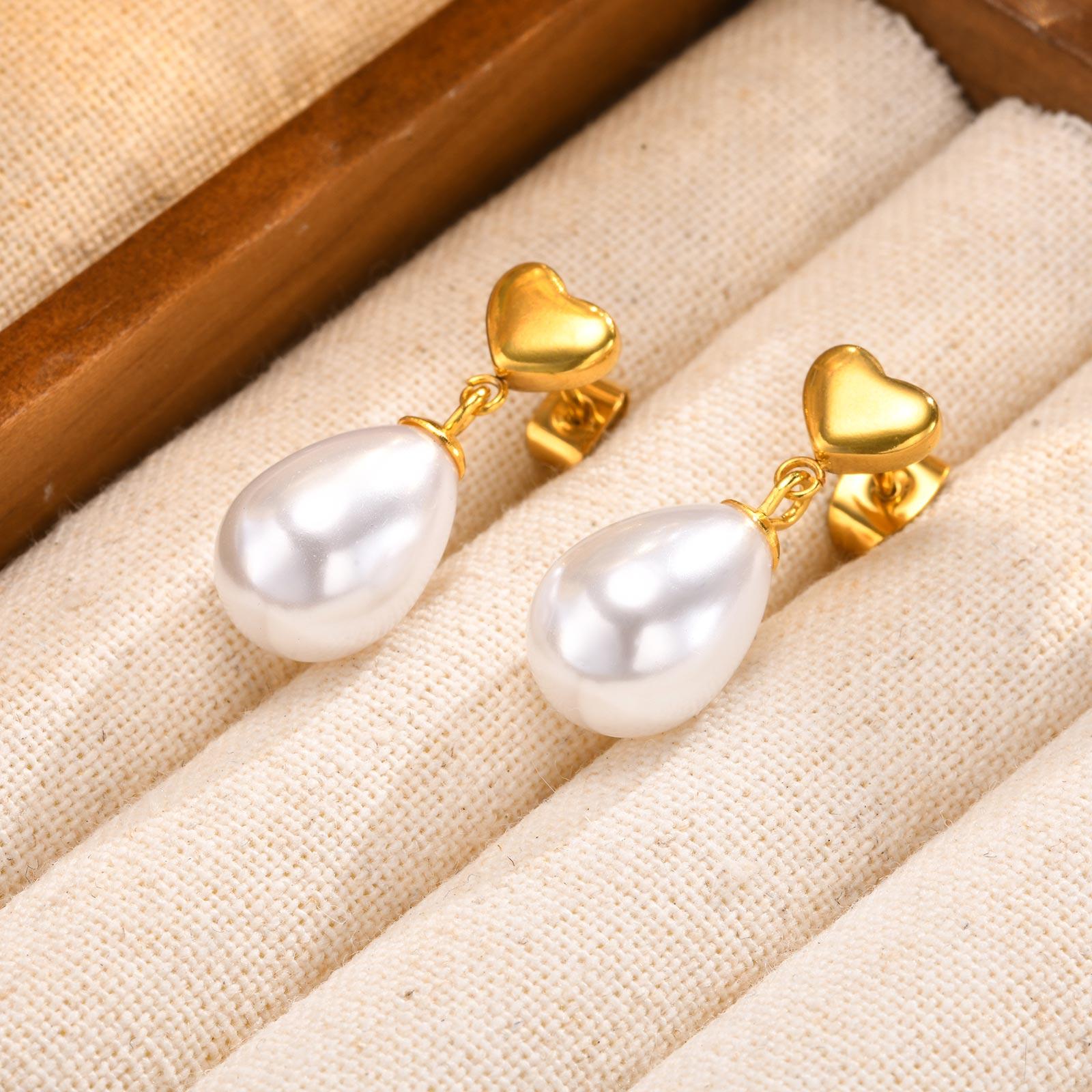 

White Teardrop Imitation Pearl Dangle Earrings for Women, Exquisite Zircon Heart Earrings,Stainless Steel Wedding Party Earring