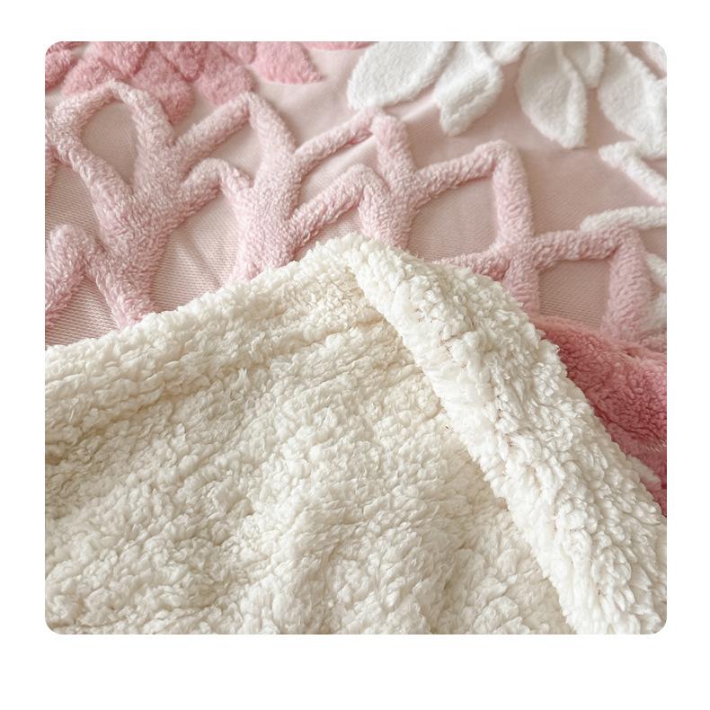New thickened lamb fleece blanket, jacquard yarn-dyed, double-layer fleece blanket, cationic multi-functional small blanket