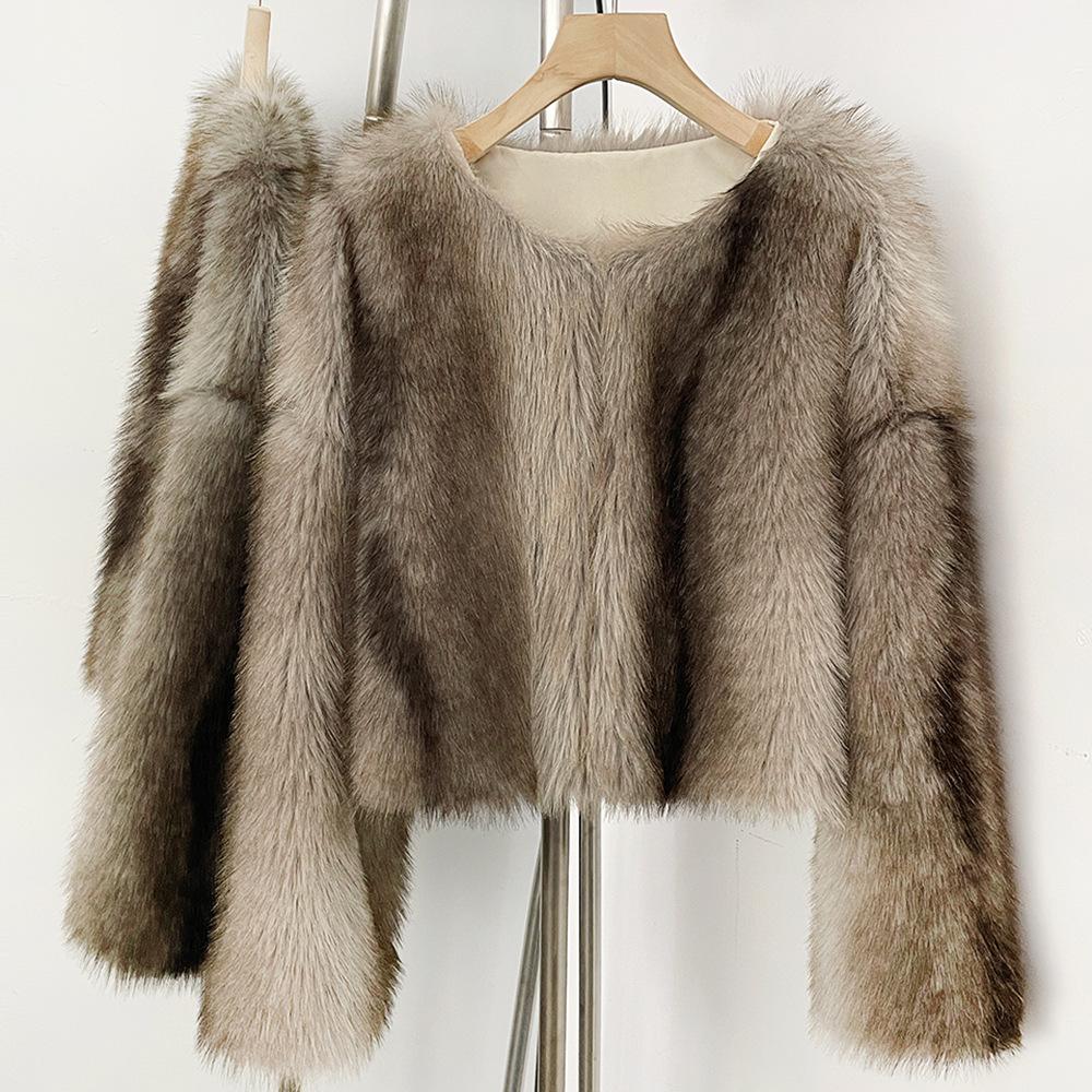 Autumn and winter new imitation fox fur coat women's short round neck environmentally friendly fur coat warm, fashionable and versatile