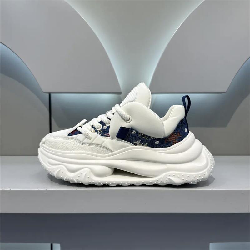 Herbst neue Papa-Schuhe Druck Stickerei Hohlsohle Sportliche Freizeitschuhe Plateau Trend BJD