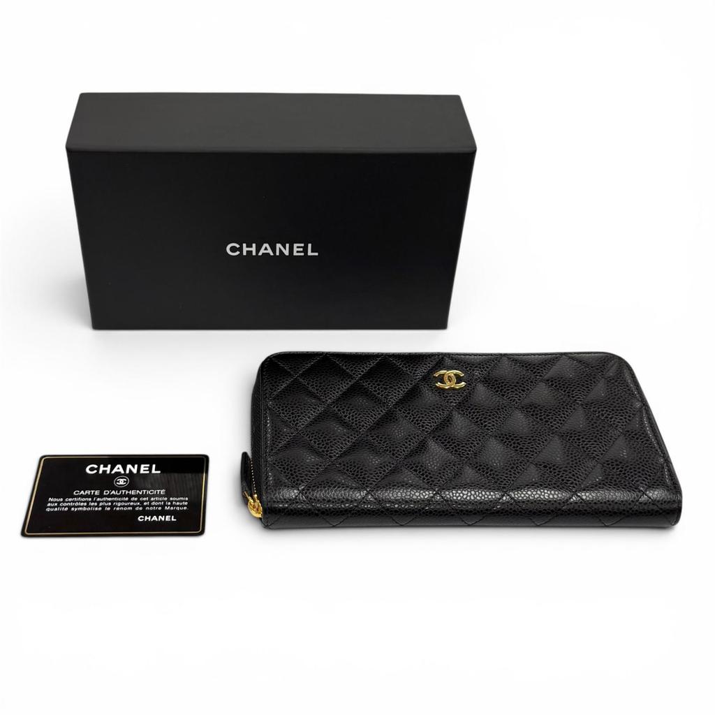 Very Good CHANEL Purse Black Caviar Skin Women AP0242 Used