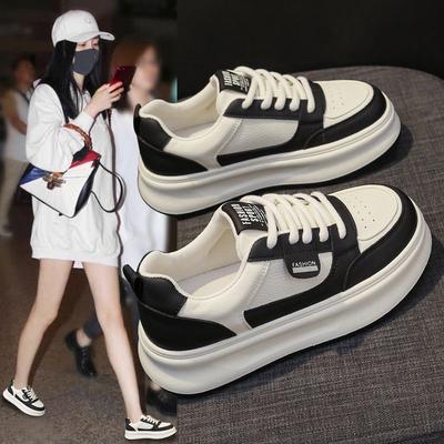 Mode Herbst Neu Damen Casual Board Schuhe Weiße Plateau-Sneaker Mode Leichte Damen Vulkanisierte Schuhe Koreanischer Retro Designer Schuh
