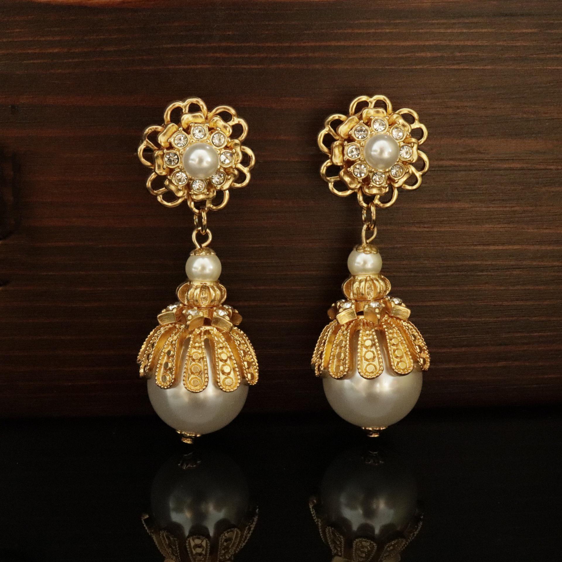 Retro Pearl Inlaid Hollow Carving Earrings - Elegant Niche Design