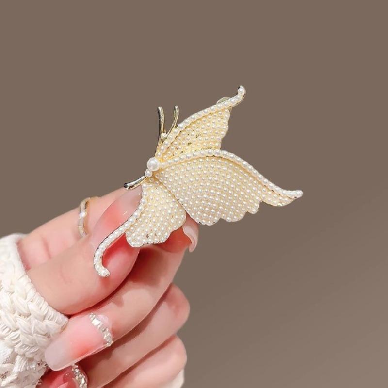Exquisite Pearl Butterfly Lapel Pins for Women Elegant Chest Brooch Suit Coat Accessory Chest Pins