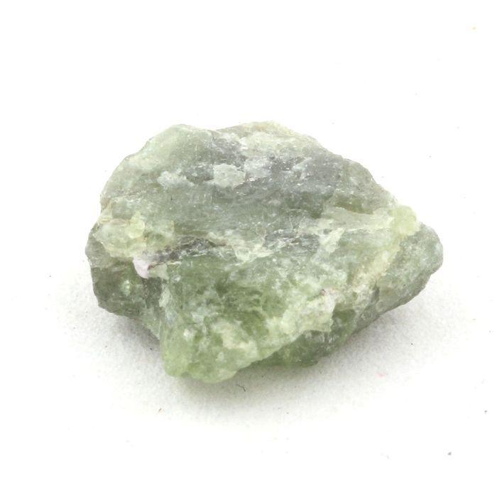 Pierres et Minéraux. Peridot. 5.52 ct. Almklovdalen, Vanylven, Norvège.