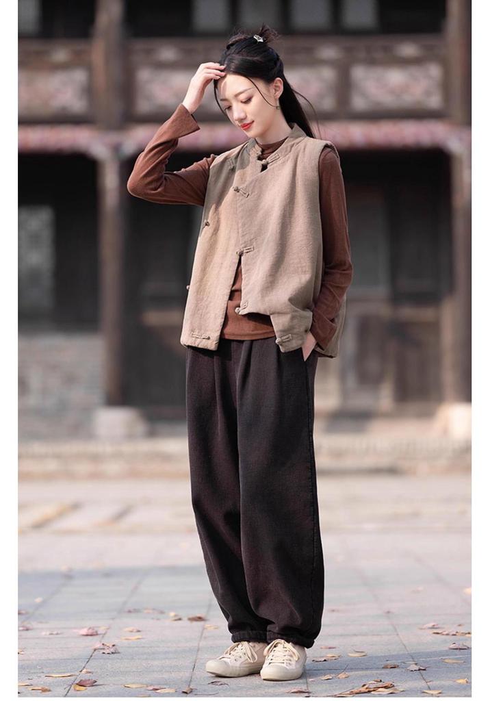 Women's 2025 Winter Ethnic Style Retro Cotton Vest with Stand Collar and Handmade Frog Buttons