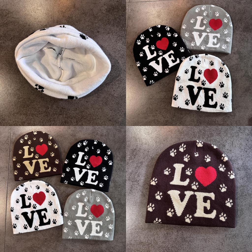 Love Letter Pattern Knitted Winter Beanie Hat For Women And Men Warmth