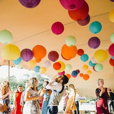 30 Stück Runde Papierlaterne Hochzeitsdeko Blumen Ball Lampion DIY Hängende Pompon Bastelbedarf für Zuhause Weihnachten Geburtstagsfeier